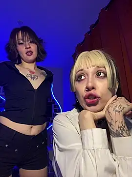 Dooubletroublee online show from February 14, 3:25 am