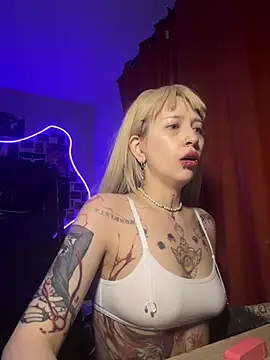 Dooubletroublee online show from April 5, 1:14 am