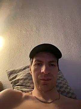 Ricoleckt online show from February 6, 11:48 pm