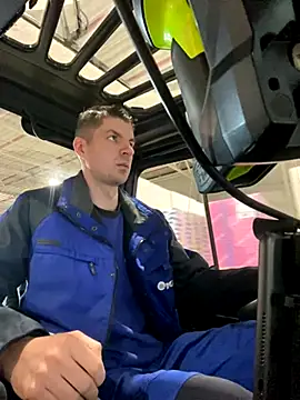 Ricoleckt online show from October 17, 5:48 pm