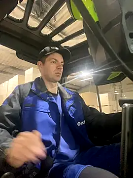 Ricoleckt online show from November 4, 6:40 pm