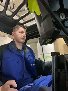 Ricoleckt online show from November 7, 6:41 pm