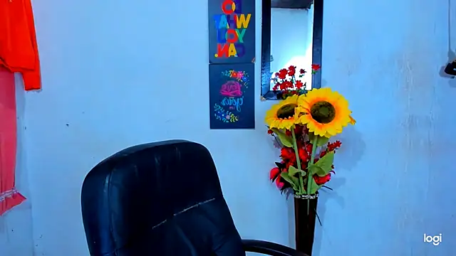 Snapshot of juanblakbigcock chatting on February 6, 3:33 am juanblakbigcock online show from February 6, 3:33 am