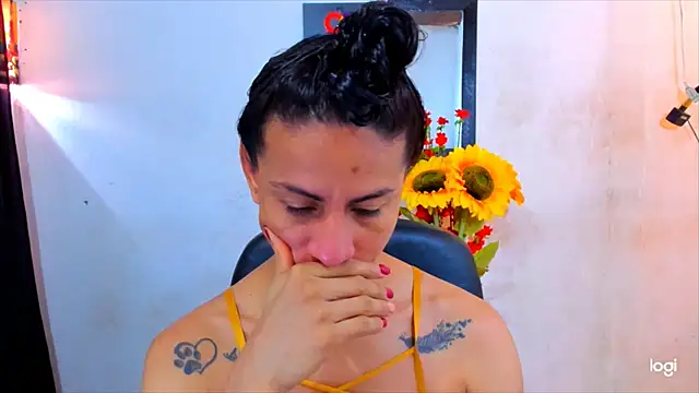 Snapshot of juanblakbigcock chatting on February 9, 2:54 pm juanblakbigcock online show from February 9, 2:54 pm