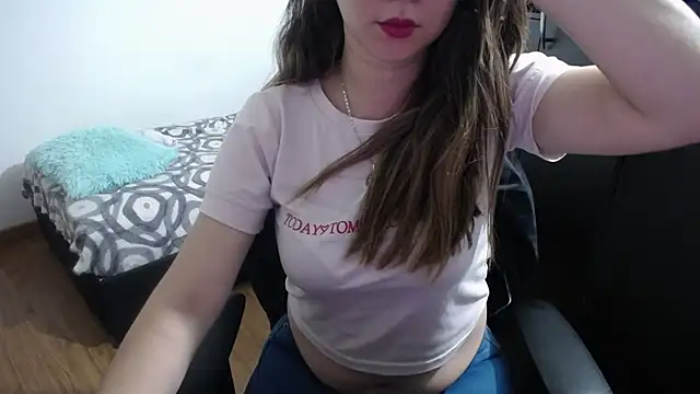 Luna girlhot  online show from January 17, 10:01 pm