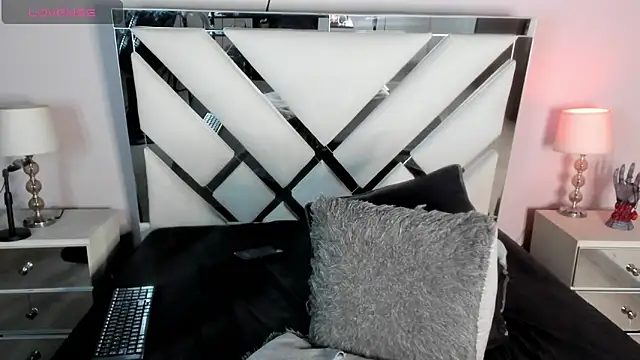AnyyJones online show from February 27, 11:04 pm
