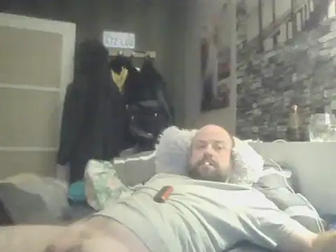 Snapshot of Prehistorixxx2686 chatting on December 1, 7:03 pm Prehistorixxx2686 online show from December 1, 7:03 pm