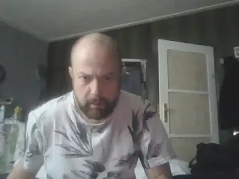 Snapshot of Prehistorixxx2686 chatting on December 19, 12:01 pm Prehistorixxx2686 online show from December 19, 12:01 pm