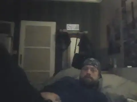 Snapshot of Prehistorixxx2686 chatting on December 24, 3:05 am Prehistorixxx2686 online show from December 24, 3:05 am