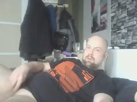 Snapshot of Prehistorixxx2686 chatting on January 11, 9:57 am Prehistorixxx2686 online show from January 11, 9:57 am