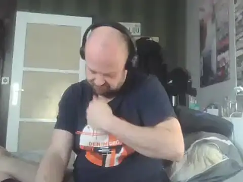 Snapshot of Prehistorixxx2686 chatting on January 13, 8:05 am Prehistorixxx2686 online show from January 13, 8:05 am