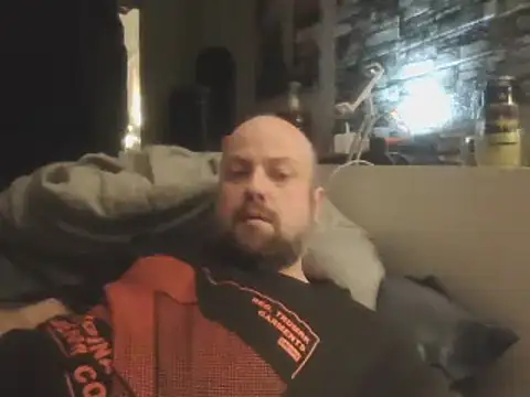 Snapshot of Prehistorixxx2686 chatting on January 18, 11:22 pm Prehistorixxx2686 online show from January 18, 11:22 pm