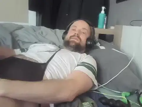 Snapshot of Prehistorixxx2686 chatting on January 30, 8:11 am Prehistorixxx2686 online show from January 30, 8:11 am