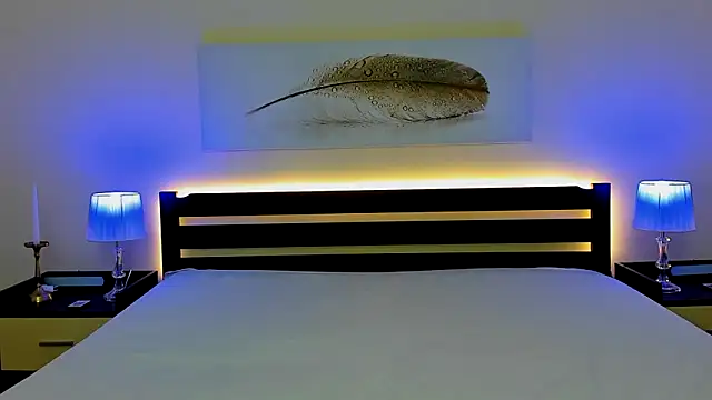 Milly Hottt online show from February 13, 2:35 pm