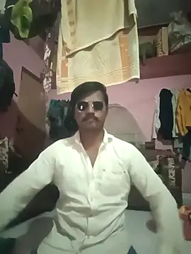 Snapshot of Kartik_bbc_indian chatting on May 10, 10:09 am Kartik bbc indian online show from May 10, 10:09 am