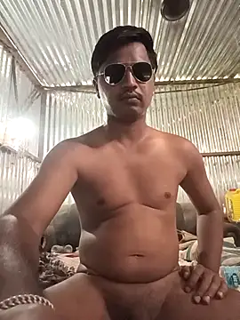 Snapshot of Kartik_bbc_indian chatting on May 20, 8:20 am Kartik bbc indian online show from May 20, 8:20 am