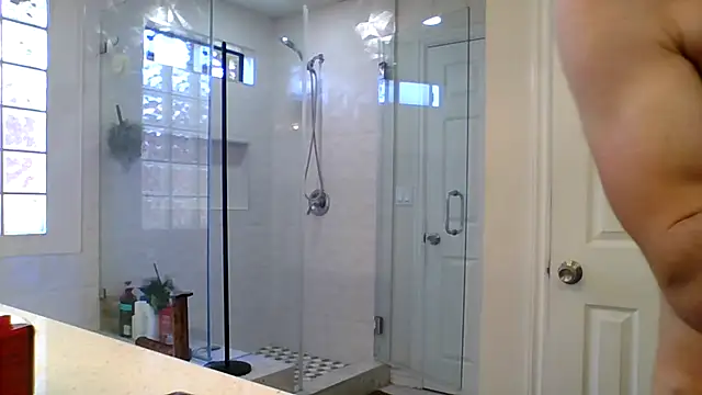 El Gizmo online show from February 27, 8:09 pm