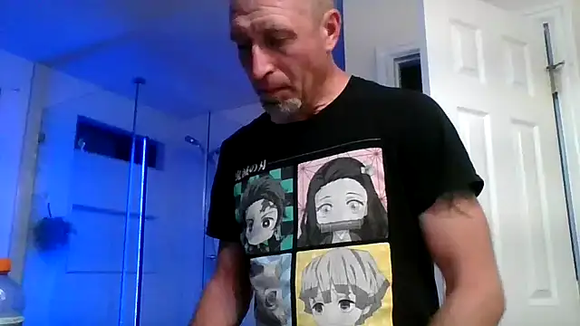 Snapshot of El_Gizmo chatting on May 11, 8:31 am El Gizmo online show from May 11, 8:31 am