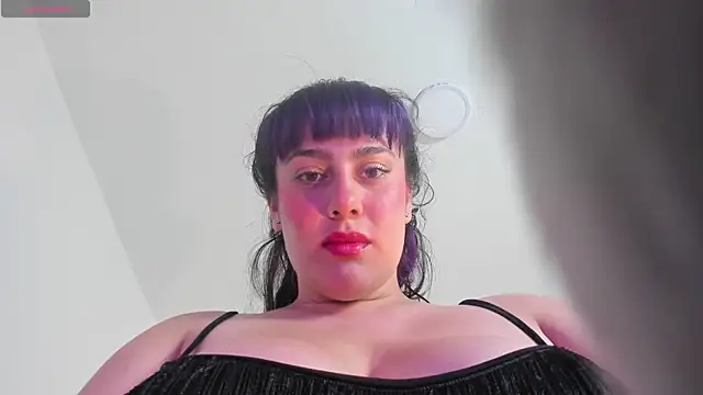 Snapshot of Missmonserrat chatting on December 15, 11:55 am Missmonserrat online show from December 15, 11:55 am