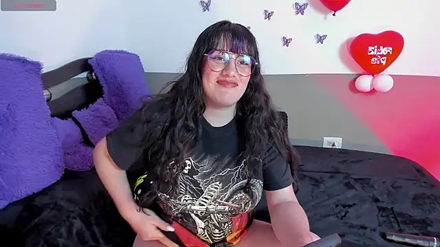 Snapshot of Missmonserrat chatting on March 9, 4:05 am Missmonserrat online show from March 9, 4:05 am
