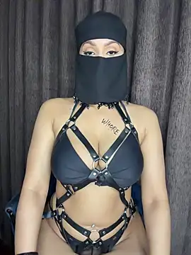 YourThirstySlut online show from March 31, 6:41 pm