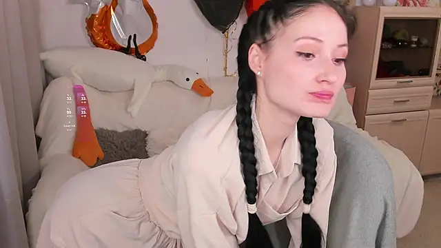 LisaMooore online show from December 19, 3:19 pm