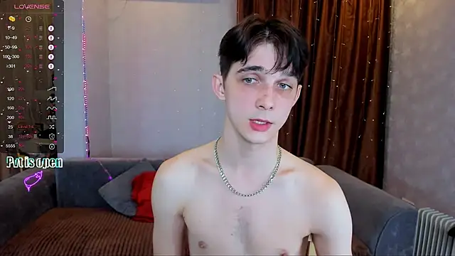 Aaron Boom online show from February 13, 4:25 pm