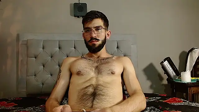 Snapshot of Mr_WhiteCock chatting on December 10, 9:33 pm Mr WhiteCock online show from December 10, 9:33 pm