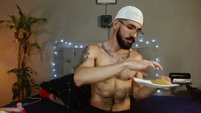 Snapshot of Mr_WhiteCock chatting on January 29, 12:43 am Mr WhiteCock online show from January 29, 12:43 am