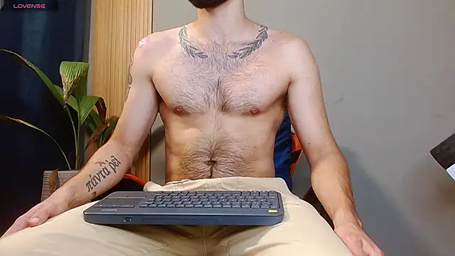 Snapshot of Mr_WhiteCock chatting on October 24, 11:34 pm Mr WhiteCock online show from October 24, 11:34 pm
