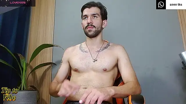 Snapshot of Mr_WhiteCock chatting on December 16, 1:54 am Mr WhiteCock online show from December 16, 1:54 am