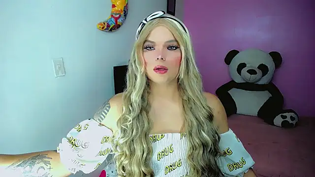 SweetKim21 online show from November 5, 8:03 am