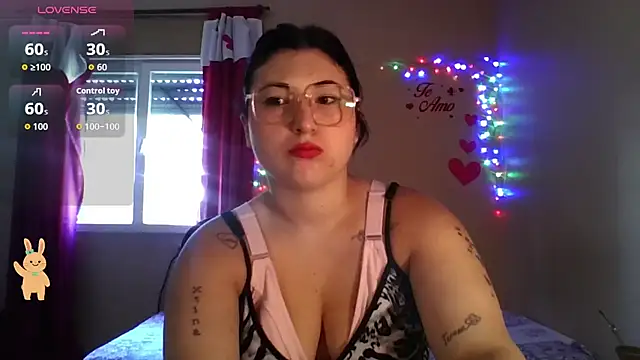 Snapshot of imsohornydacom chatting on February 11, 2:00 pm imsohornydacom online show from February 11, 2:00 pm