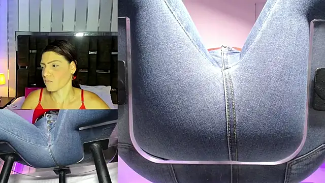 KatteMoss online show from March 21, 8:01 pm