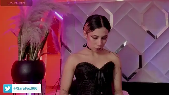 Sara Foxx1 online show from November 14, 8:51 pm