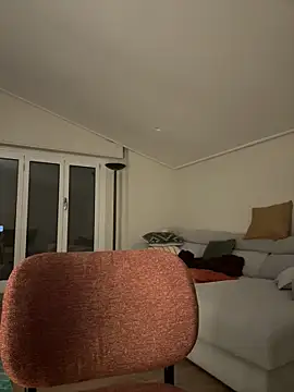 Its Jade online show from November 8, 3:23 pm