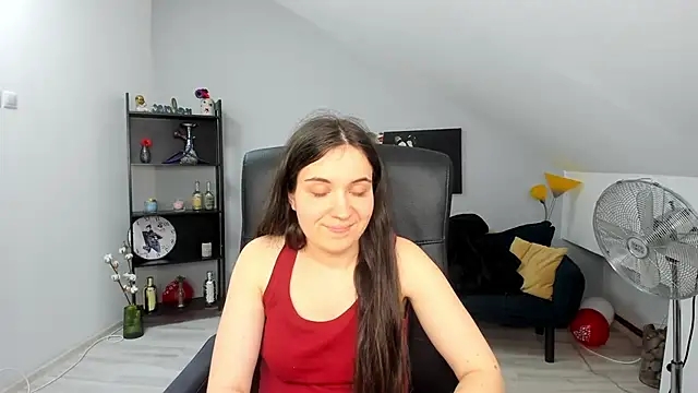 Snapshot of MelissaWiliam chatting on March 18, 3:31 pm MelissaWiliam online show from March 18, 3:31 pm