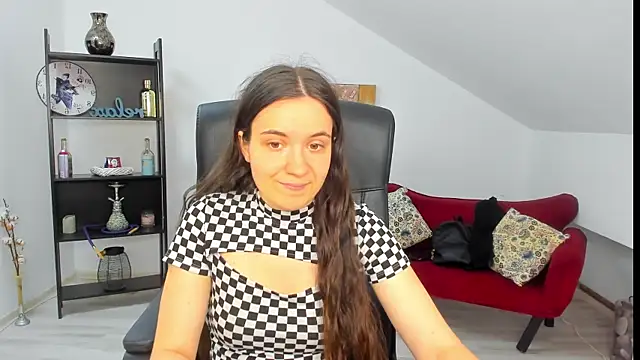Snapshot of MelissaWiliam chatting on July 14, 10:54 am MelissaWiliam online show from July 14, 10:54 am