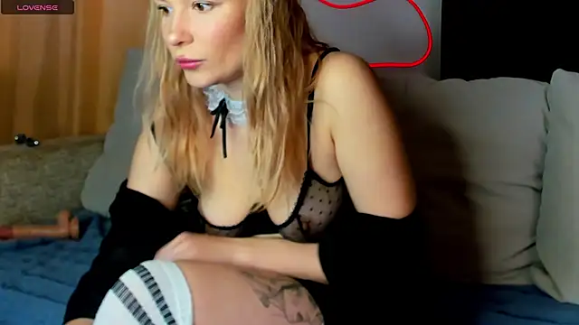 Leila purr18 online show from February 22, 9:45 am