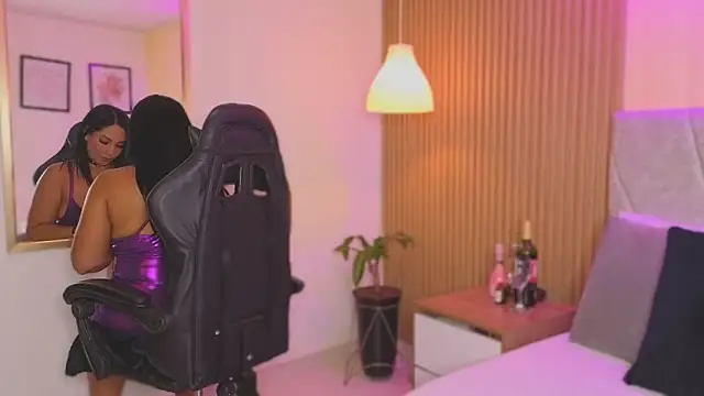 Snapshot of Dakota_diaz_ chatting on February 1, 7:45 pm Dakota diaz online show from February 1, 7:45 pm