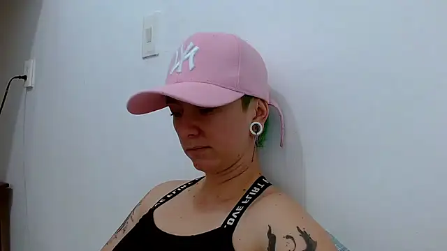 tomboyblue online show from February 9, 4:22 pm