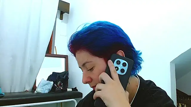 tomboyblue online show from March 21, 11:52 pm