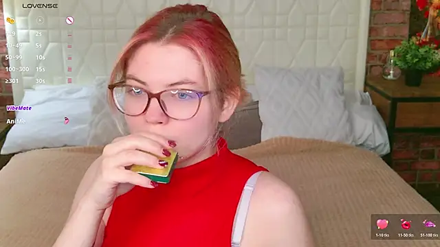 Lisa Adam online show from January 12, 6:02 pm