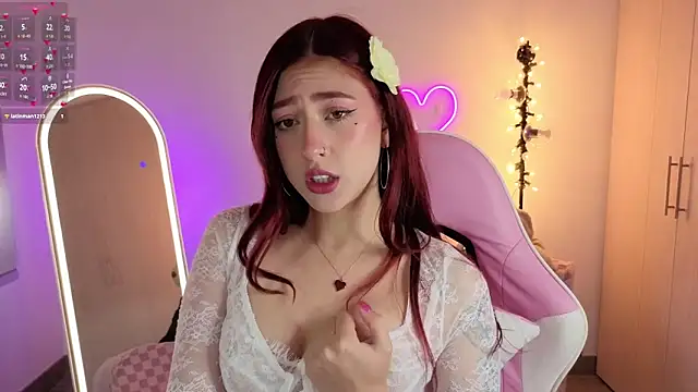 Snapshot of violet_ch chatting on February 16, 6:48 pm violet ch online show from February 16, 6:48 pm