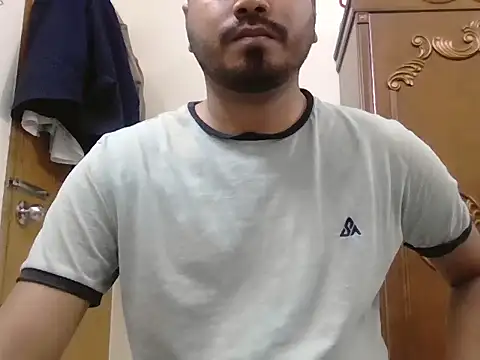 desiboyasif online show from September 29, 5:18 pm