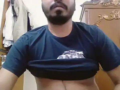 desiboyasif online show from February 5, 7:18 pm