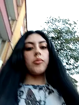 Snapshot of Mazikeen-- chatting on December 5, 10:23 pm Mazikeen-- online show from December 5, 10:23 pm