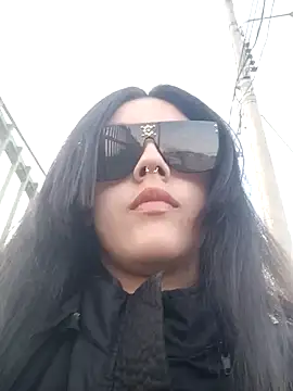 Snapshot of Mazikeen-- chatting on January 7, 10:41 pm Mazikeen-- online show from January 7, 10:41 pm