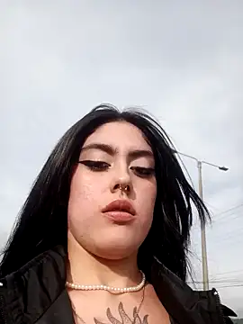 Snapshot of Mazikeen-- chatting on February 3, 9:50 pm Mazikeen-- online show from February 3, 9:50 pm