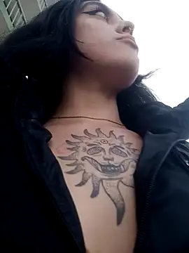 Snapshot of Mazikeen-- chatting on February 21, 10:48 pm Mazikeen-- online show from February 21, 10:48 pm